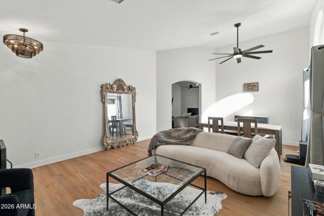 1436 E CHARLESTON Avenue, Phoenix, AZ 85022