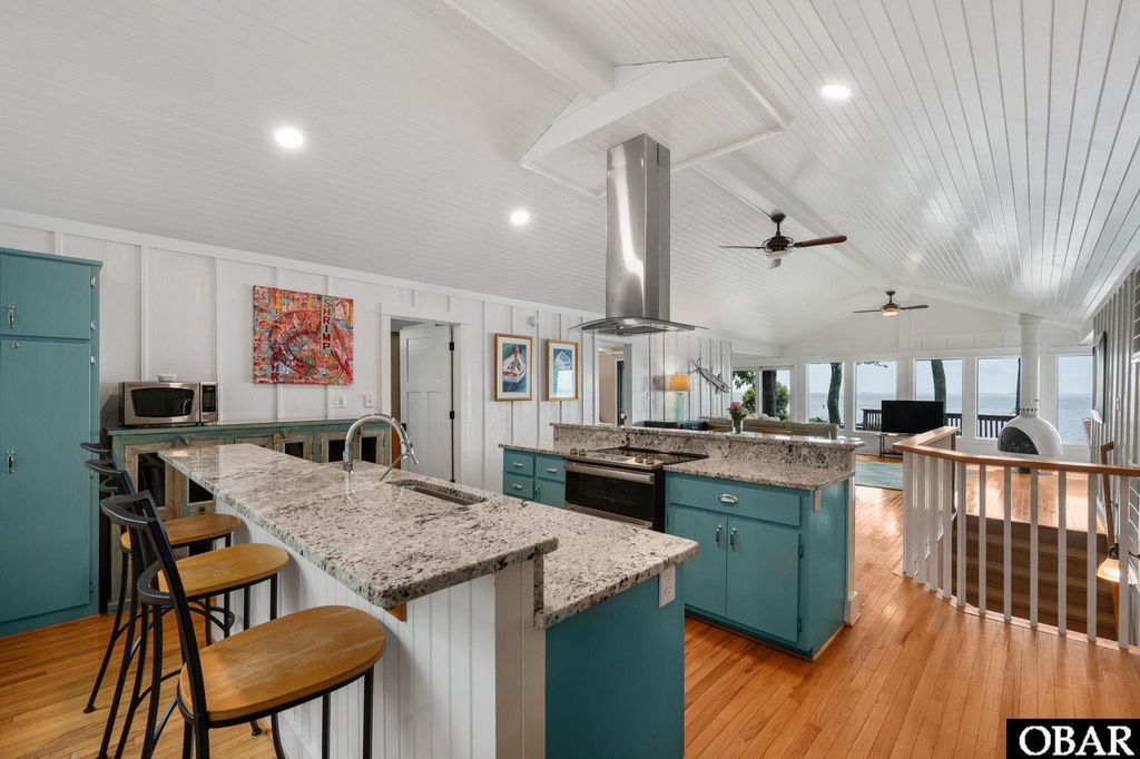 Image 14 of property listing at 111 Clipper Court, Kill Devil Hills, NC 27948