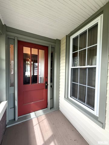 554 N WEST Street, Galesburg, IL 61401