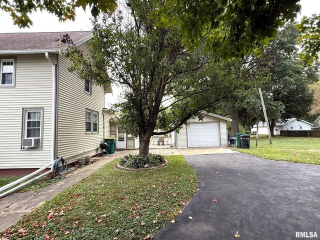 554 N WEST Street, Galesburg, IL 61401