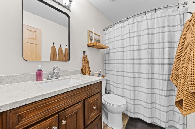 543 Jefferson Lane NW, Elk River, MN 55330