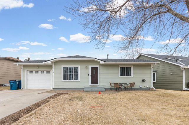 543 Jefferson Lane NW, Elk River, MN 55330