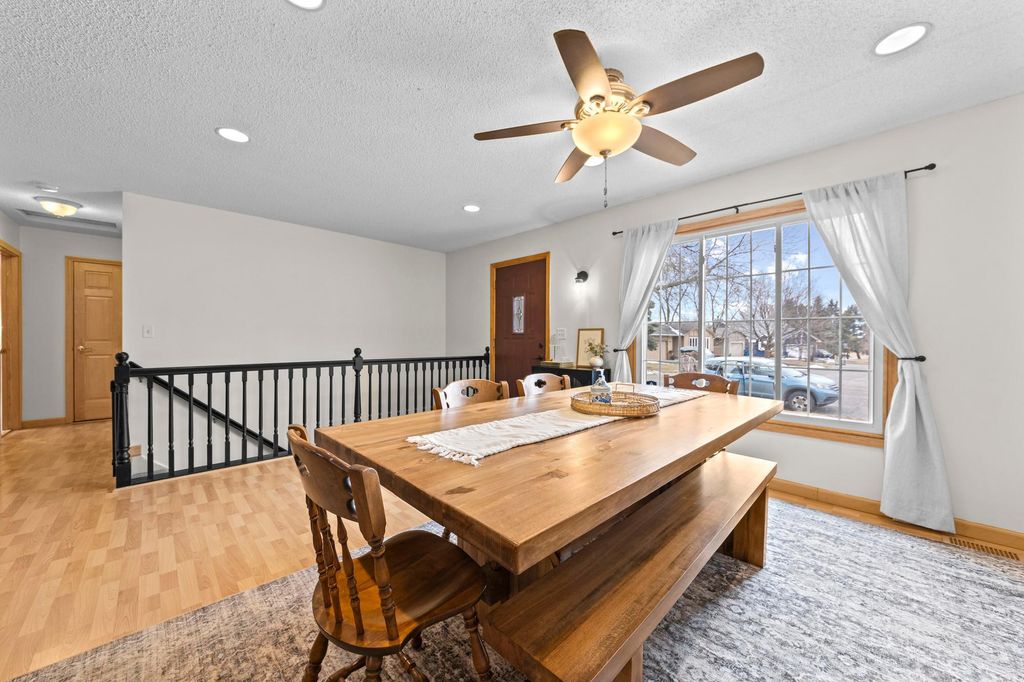 543 Jefferson Lane NW, Elk River, MN 55330 — photo 3