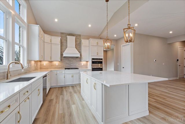 7511 Donegal Drive, Miami Twp, OH 45233