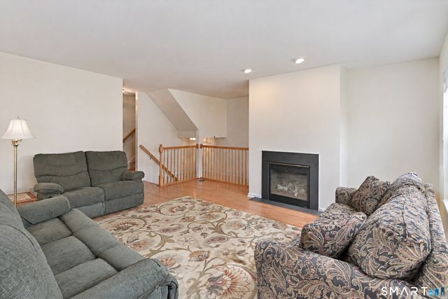 1703 Eaton Court 1703, Danbury, CT 06811