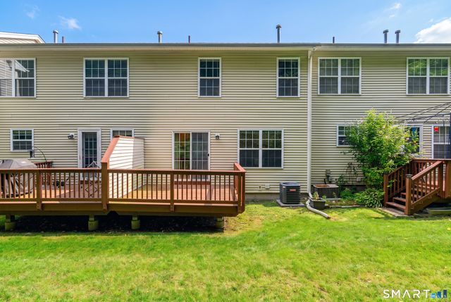 1703 Eaton Court 1703, Danbury, CT 06811