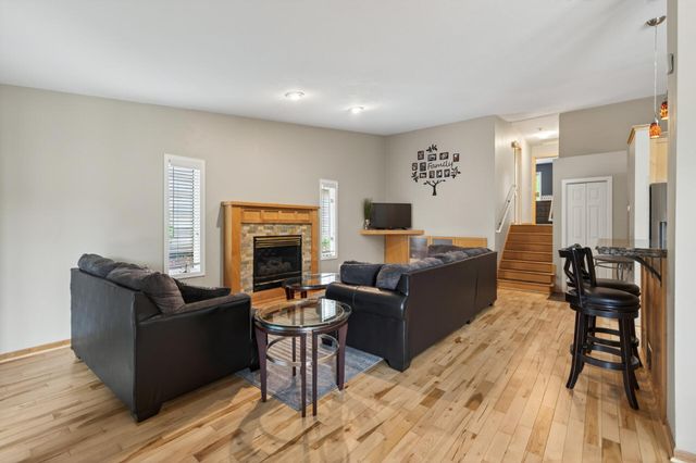 4302 Mccoll Drive, Savage, MN 55378