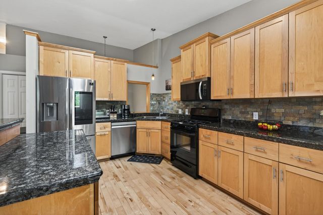4302 Mccoll Drive, Savage, MN 55378