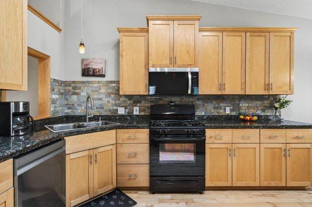 4302 Mccoll Drive, Savage, MN 55378