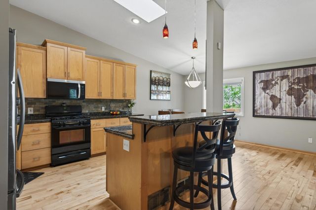 4302 Mccoll Drive, Savage, MN 55378