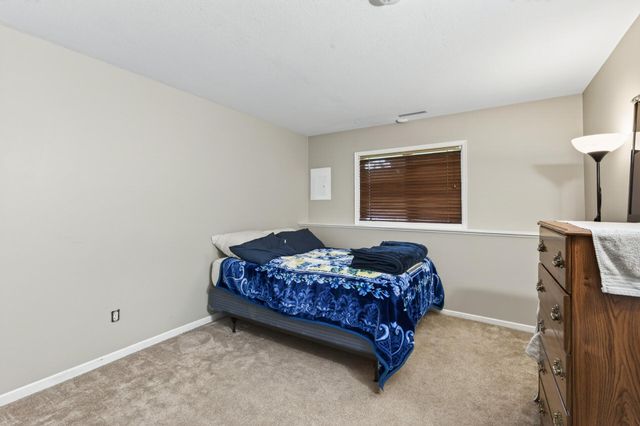 4302 Mccoll Drive, Savage, MN 55378