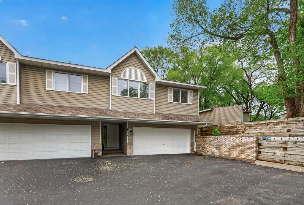 4302 Mccoll Drive, Savage, MN 55378 — photo 2