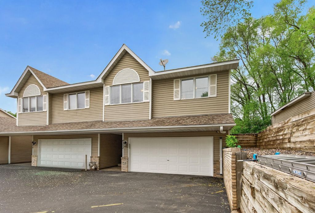 4302 Mccoll Drive, Savage, MN 55378 — photo 3