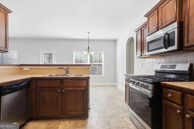 62 Cleburne Place, Acworth, GA 30101