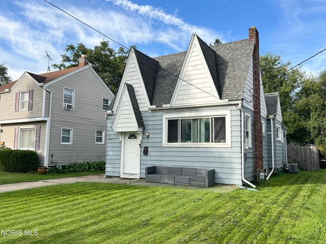 3615 Wallwerth Drive, Toledo, OH 43612
