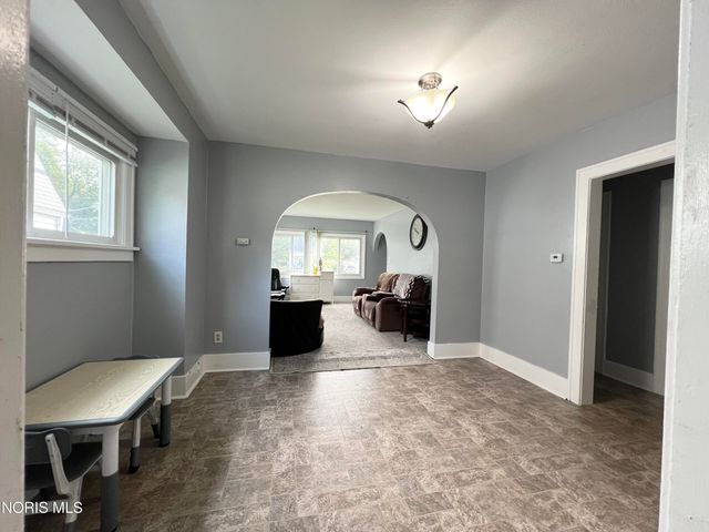3615 Wallwerth Drive, Toledo, OH 43612