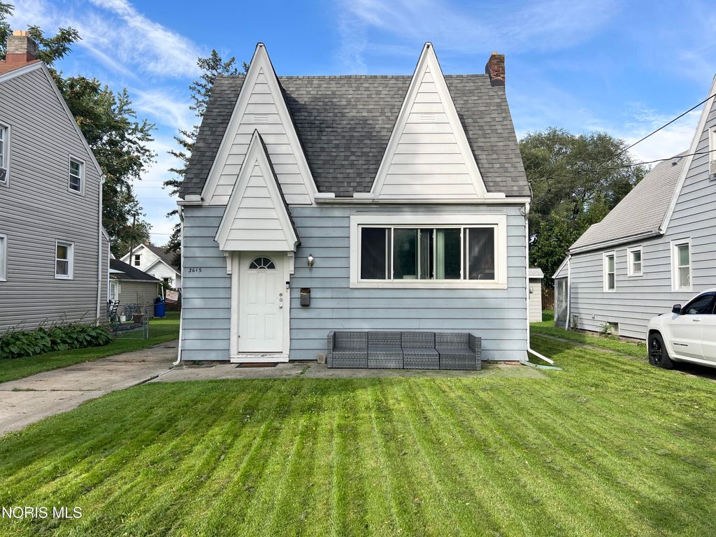 3615 Wallwerth Drive, Toledo, OH 43612
