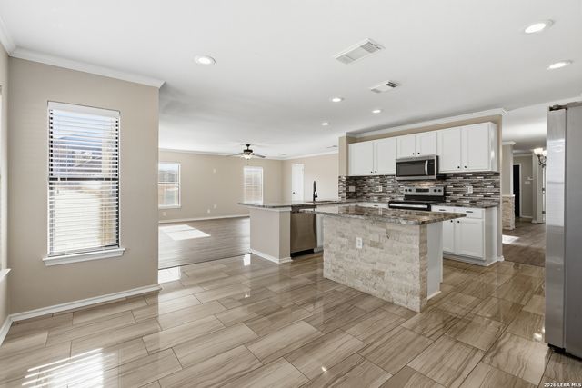 3919 Creek Frst, San Antonio, TX 78230