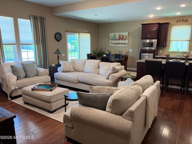 3 Bromley Lane, Manchester, NJ 08759