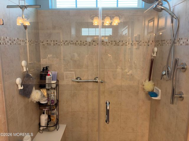3 Bromley Lane, Manchester, NJ 08759