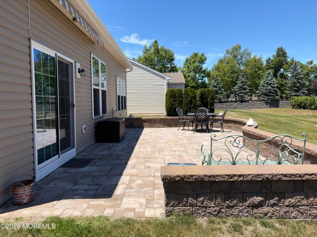 3 Bromley Lane, Manchester, NJ 08759
