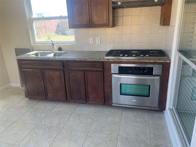 2621 Tidenhaven Drive, Pearland, TX 77584