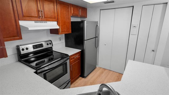 9150 W Atlantic Blvd 1724, Coral Springs, FL 33071