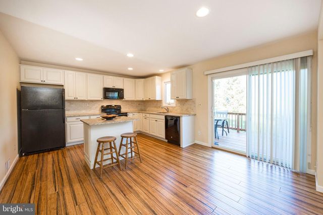 3930 GATEHOUSE LN, Skippack, PA 19474