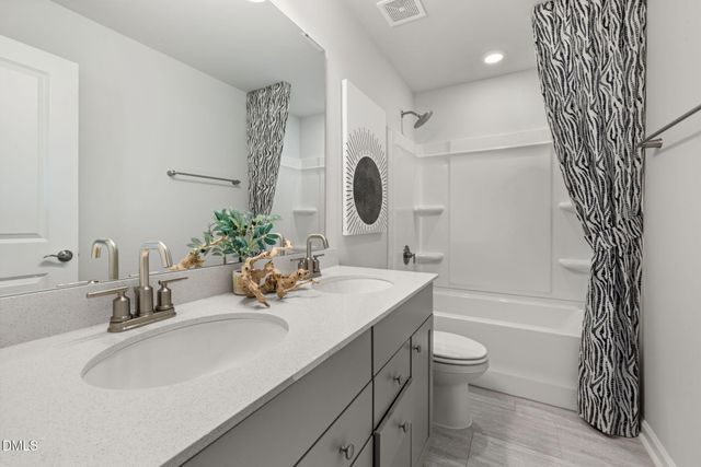 2754 Farmhouse Drive, Apex, NC 27502