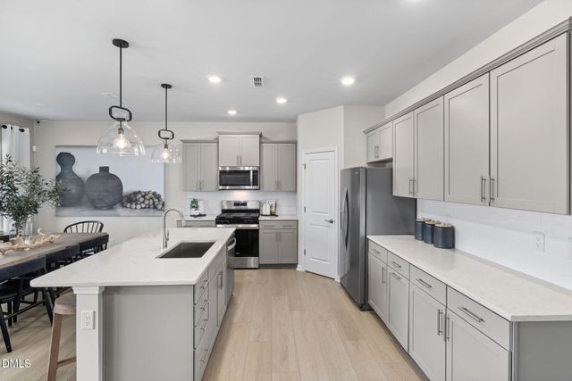 2754 Farmhouse Drive, Apex, NC 27502