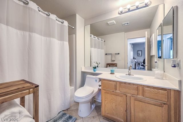 820 Titan Peak Place 206, Las Vegas, NV 89144