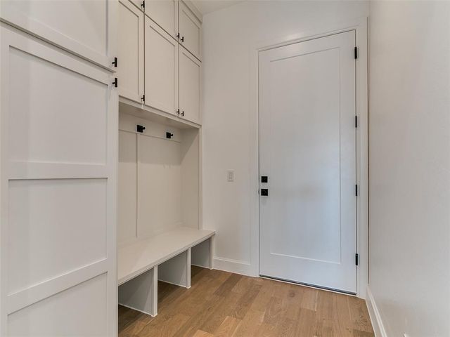 10108 SW 25th Court, Yukon, OK 73099