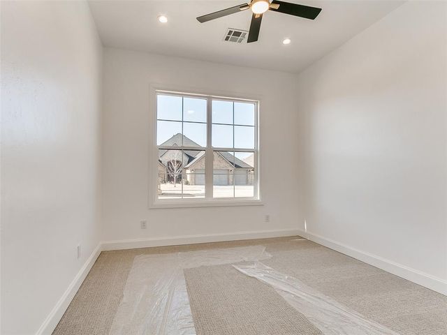 10108 SW 25th Court, Yukon, OK 73099