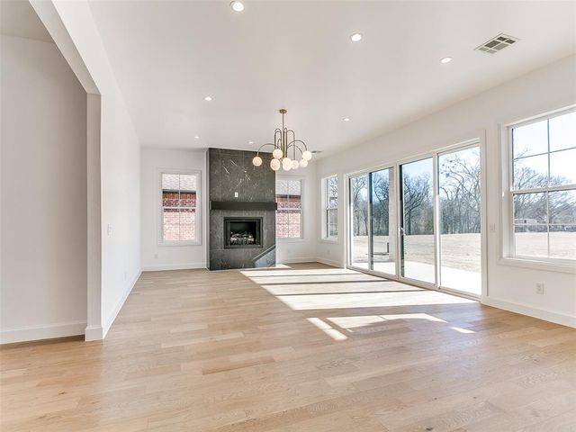 10108 SW 25th Court, Yukon, OK 73099