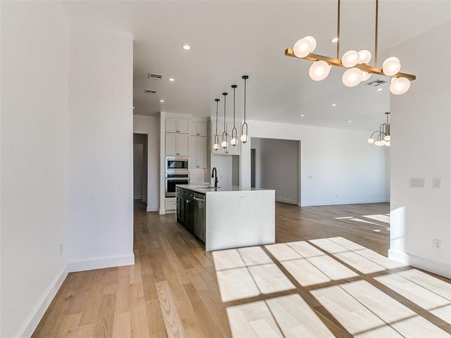 10108 SW 25th Court, Yukon, OK 73099