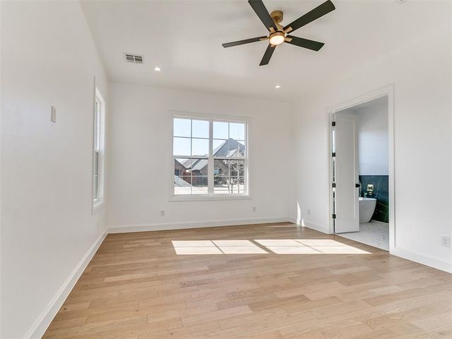 10108 SW 25th Court, Yukon, OK 73099