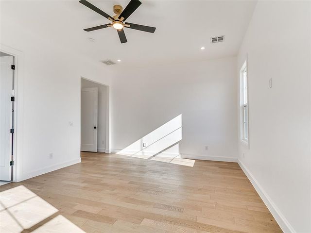 10108 SW 25th Court, Yukon, OK 73099