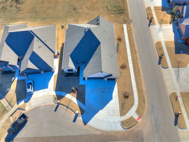 10108 SW 25th Court, Yukon, OK 73099