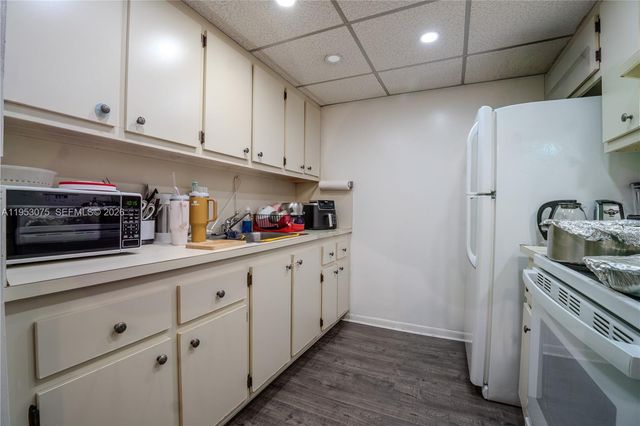 251 SW 134th Way 302M, Pembroke Pines, FL 33027