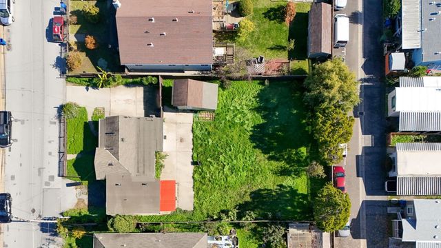 3620 Gross Road, Santa Cruz, CA 95062