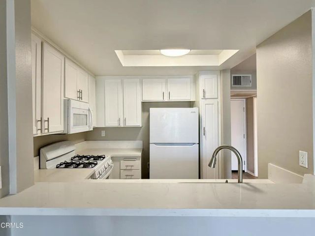 4500 Laurel Canyon Boulevard 206, Valley Village, CA 91607