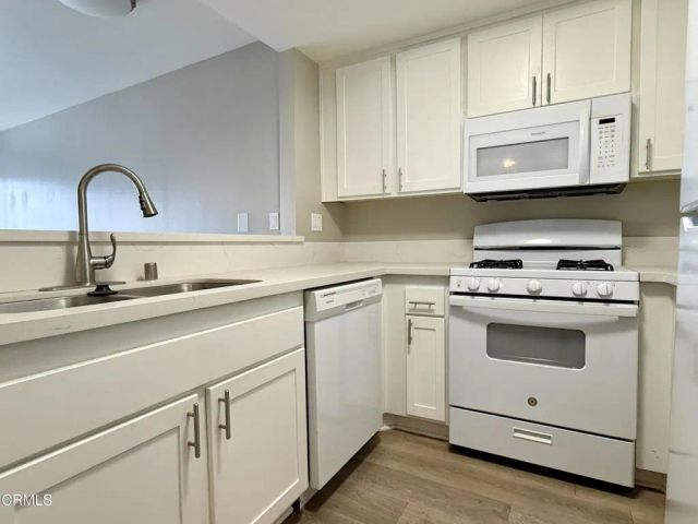 4500 Laurel Canyon Boulevard 206, Valley Village, CA 91607