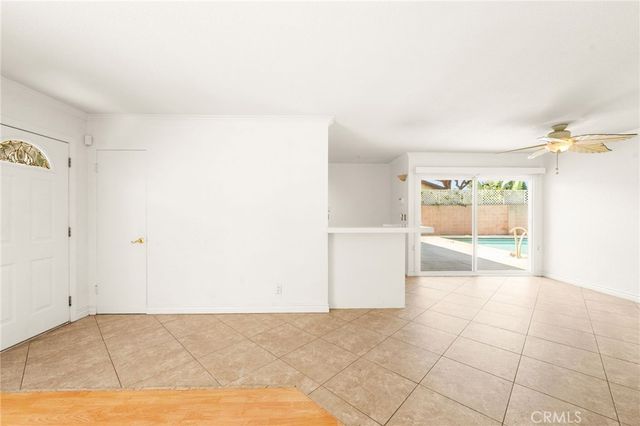 20401 Somerville Lane, Huntington Beach, CA 92646