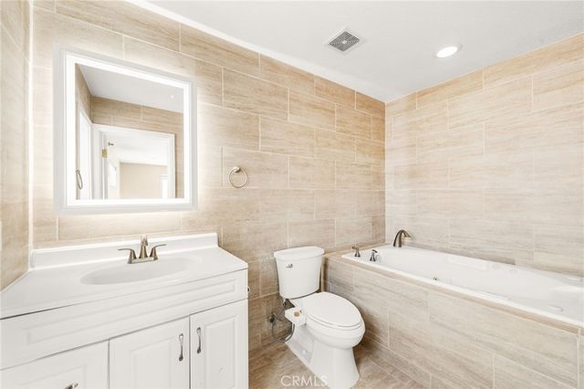 20401 Somerville Lane, Huntington Beach, CA 92646