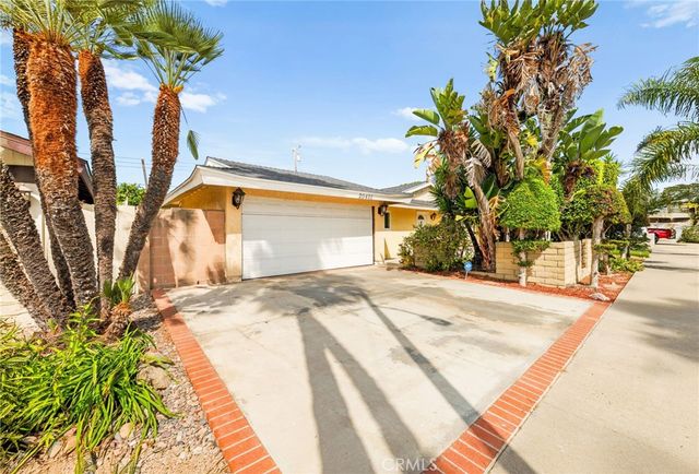 20401 Somerville Lane, Huntington Beach, CA 92646