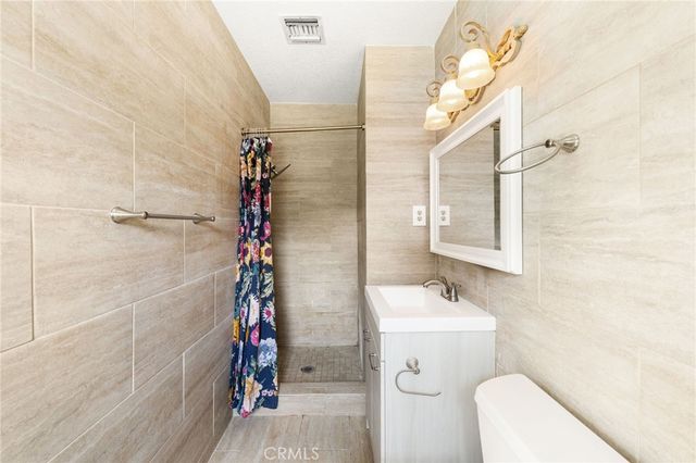 20401 Somerville Lane, Huntington Beach, CA 92646