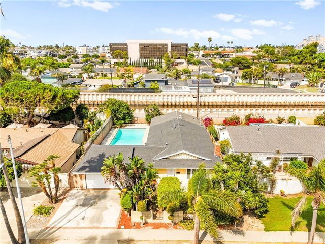 20401 Somerville Lane, Huntington Beach, CA 92646