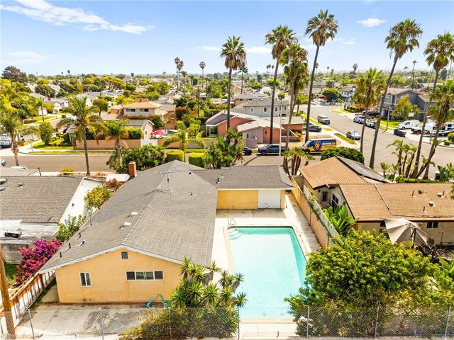 20401 Somerville Lane, Huntington Beach, CA 92646