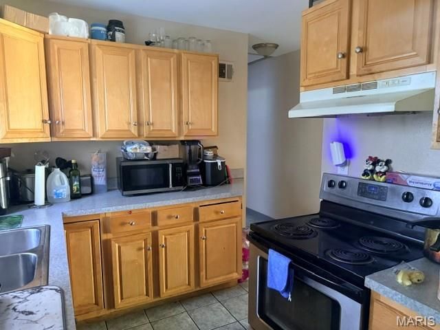 1957 Park Lane, St Louis, MO 63136