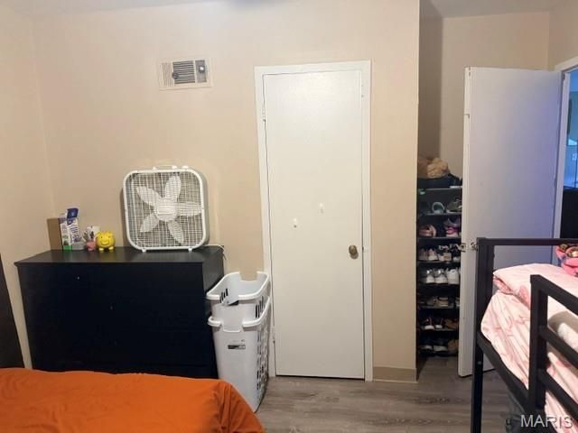 1957 Park Lane, St Louis, MO 63136